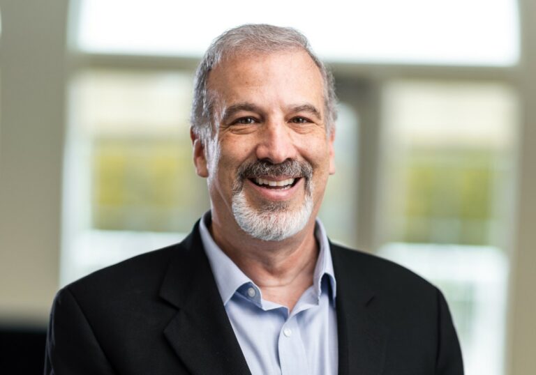 dr rosenblum 768x538